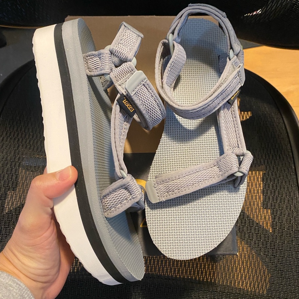 TEVA Flatform Universal Mesh Print Sandals
